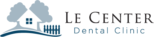 Le Center Dental Clinic Logo
